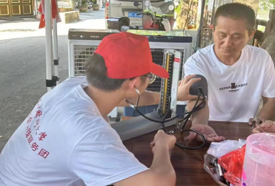 医路相伴,艾暖瞿溪